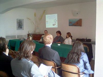 Closing Ceremony IEPAL/EEE Italy 2003: Dr.Capasso (CFLI), Prof.Bruzzone (MISS DIP), Dr.Briano (Liophant Simulation Club)